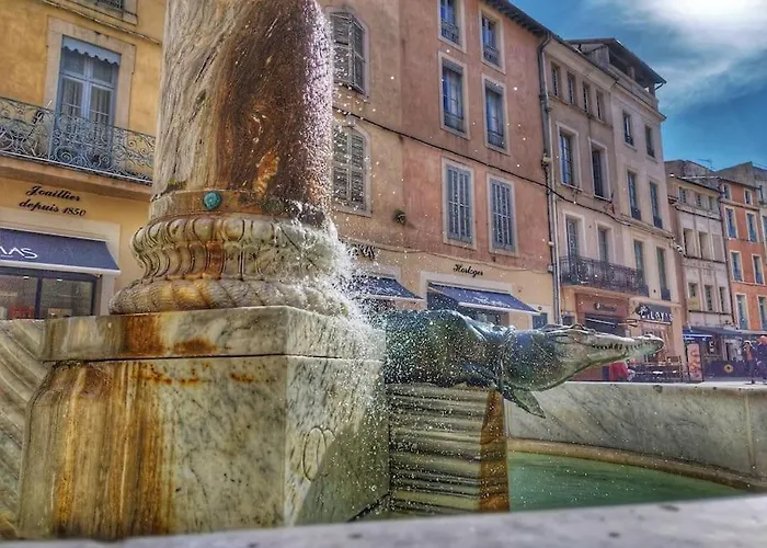 Lägenhet Le - Plein Centre Nîmes